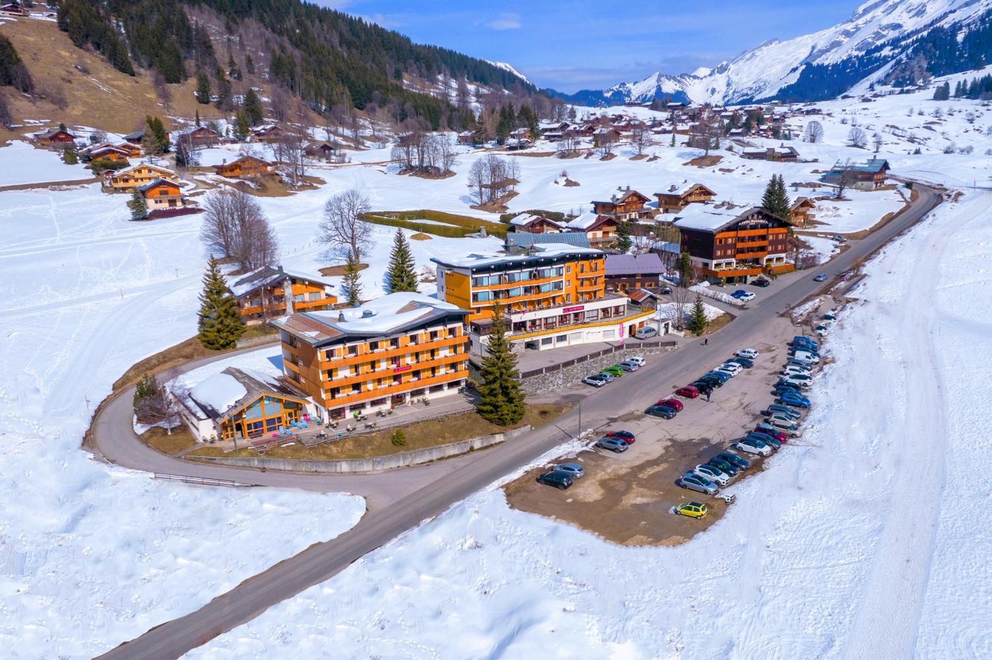 Azureva La Clusaz Les Confins Exterior photo